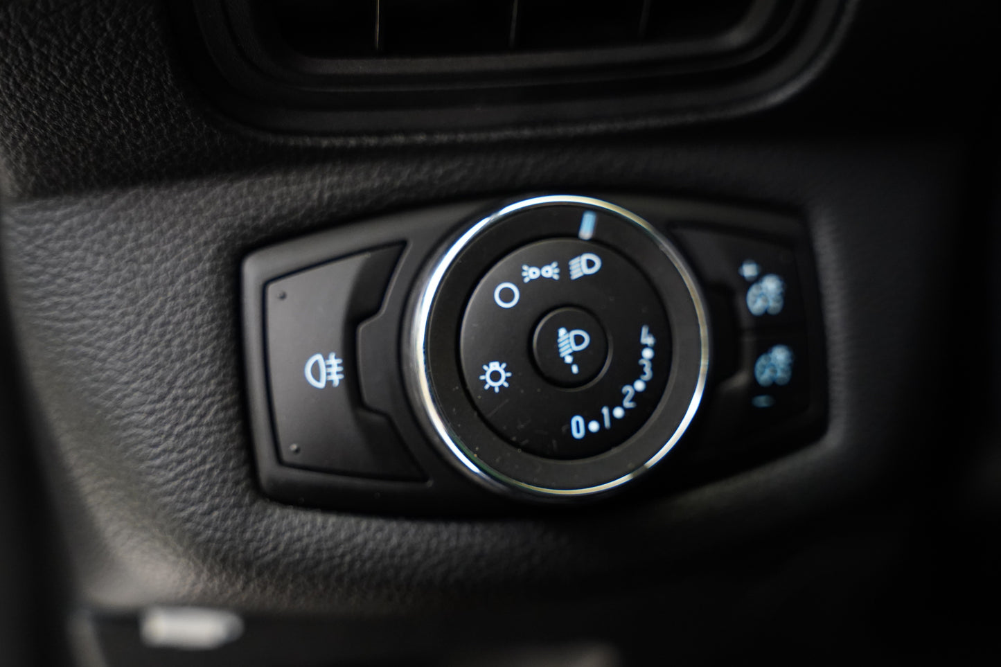 Ford B-MAX 1.4 16V 66 kW Duratec