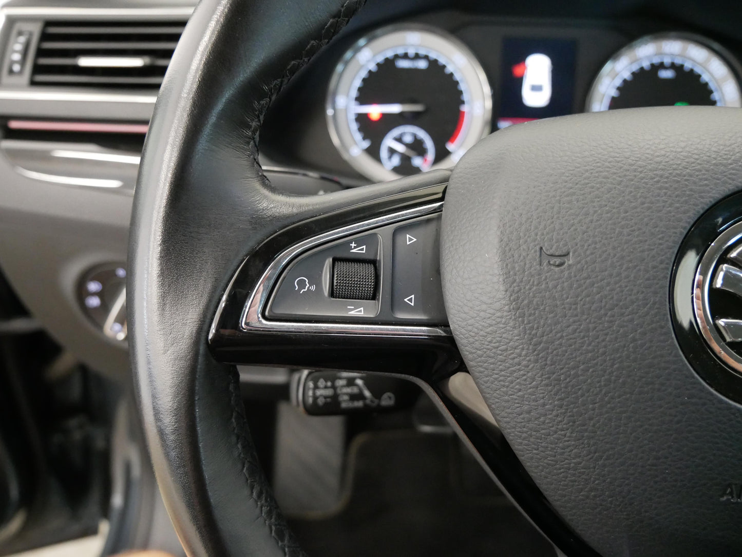 Škoda Superb 2.0 TDI 140 kW DSG 4x4 L&K