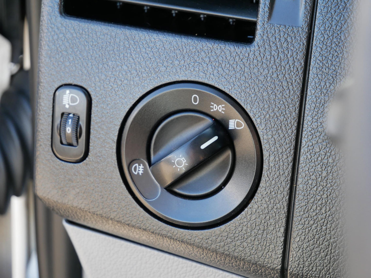 Mercedes-Benz Sprinter 210 CDI 70 kW DOKA