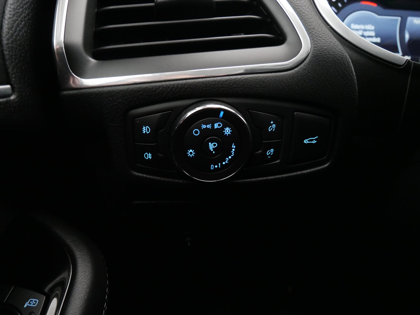 Ford S-MAX 2.0 TDCi 110kw Titanium 4x4
