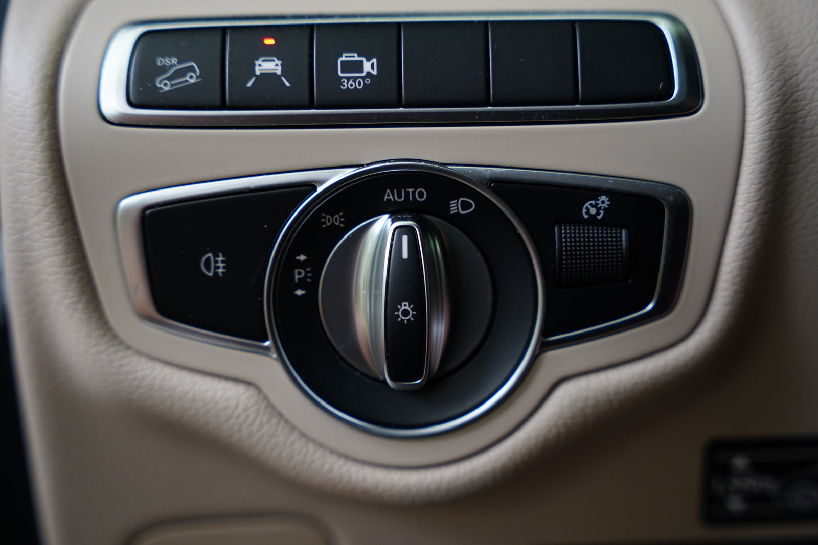 Mercedes-Benz Třídy V 300d 174 kW Marco Polo 4-Matic – foto 13
