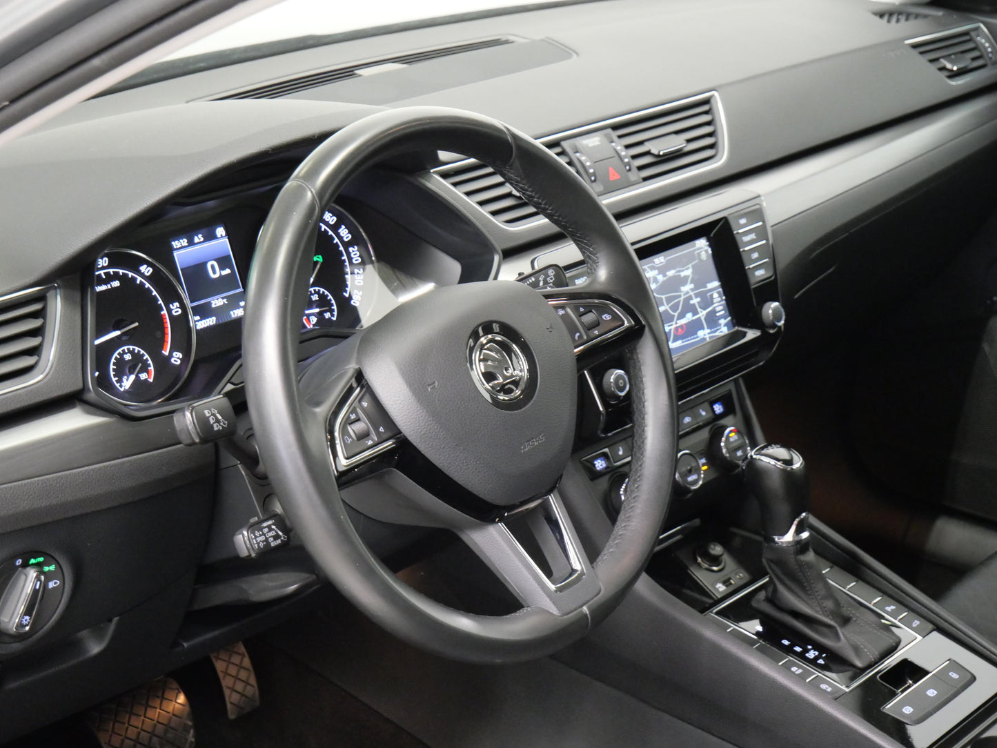 Škoda Superb 2.0 TDI 110 kW Style