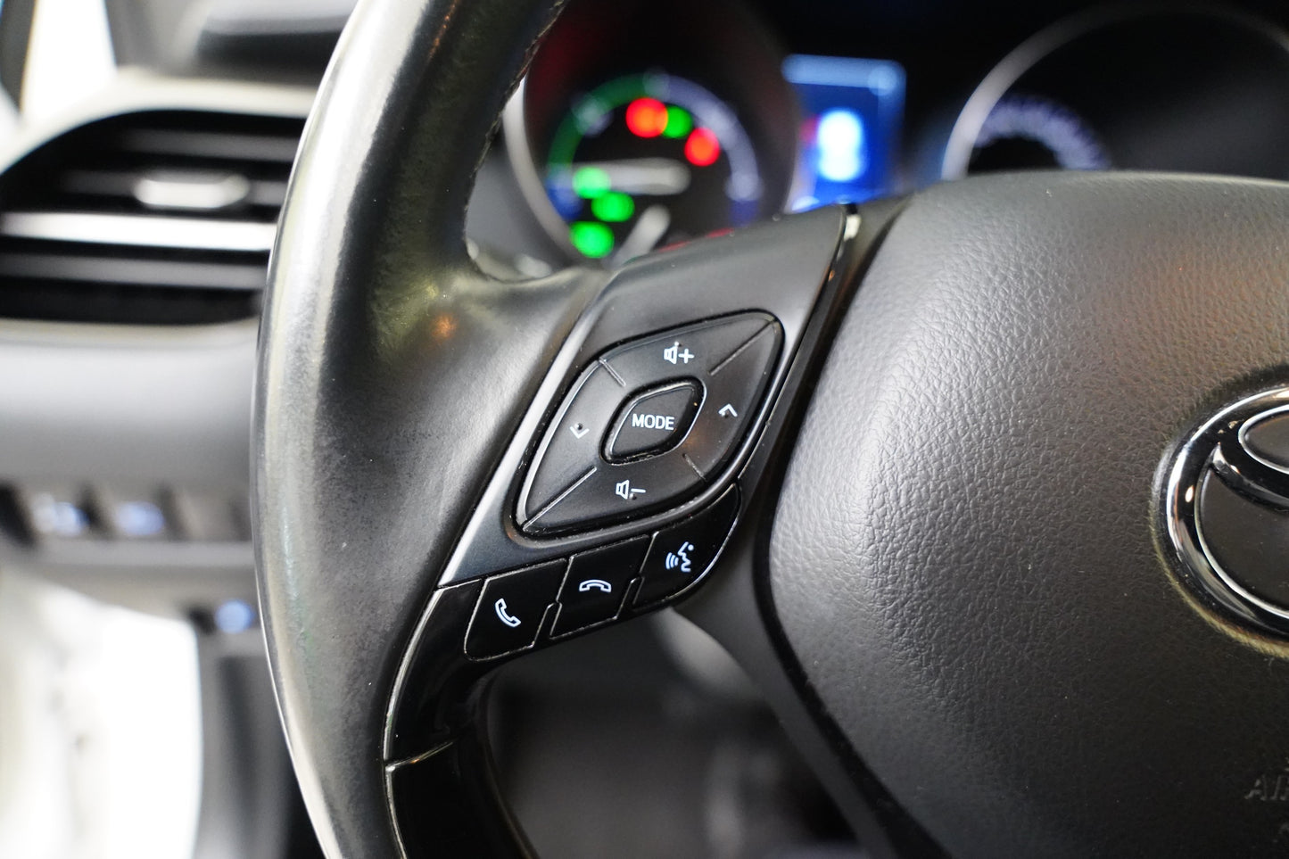 Toyota C-HR 1.8 Hybrid 90 kW Flow
