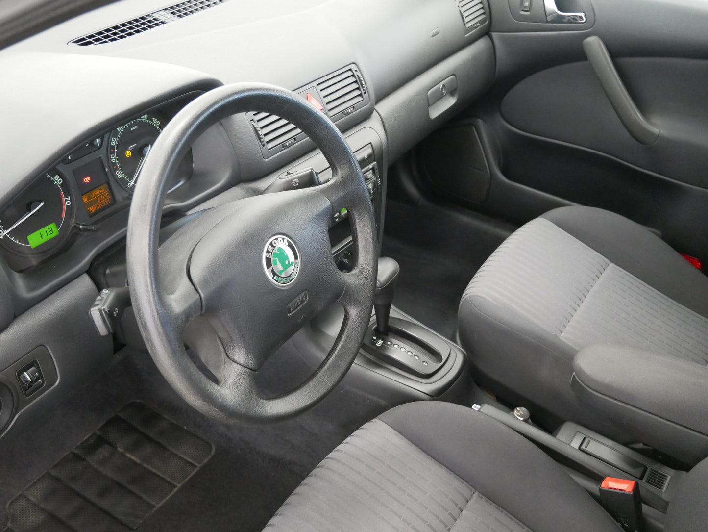 Škoda Octavia 1.6 MPI 75 kW Elegance