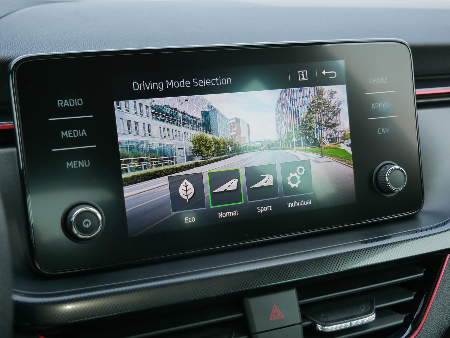 Škoda Scala 1.5 TSI 110 kW Monte Carlo
