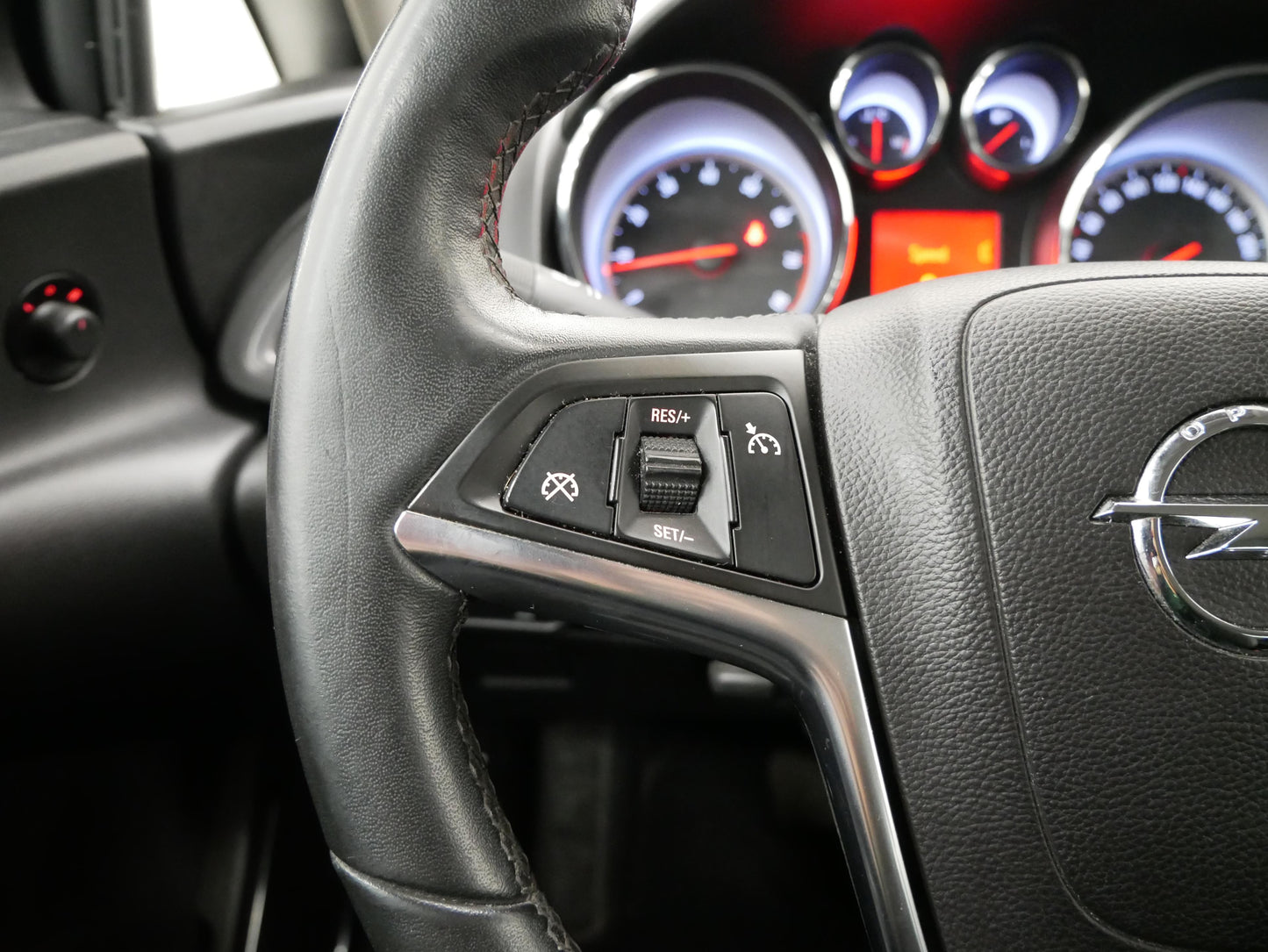 Opel Astra 1.4 T 103 kW ST Innovation