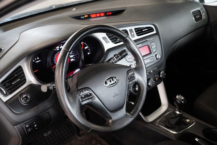 Kia Ceed 1.6 GDI 99 kW – foto 13