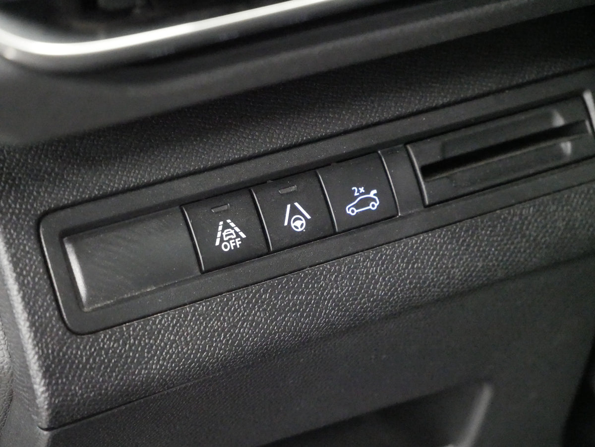 Peugeot 5008 1.5 HDi 96kW GT