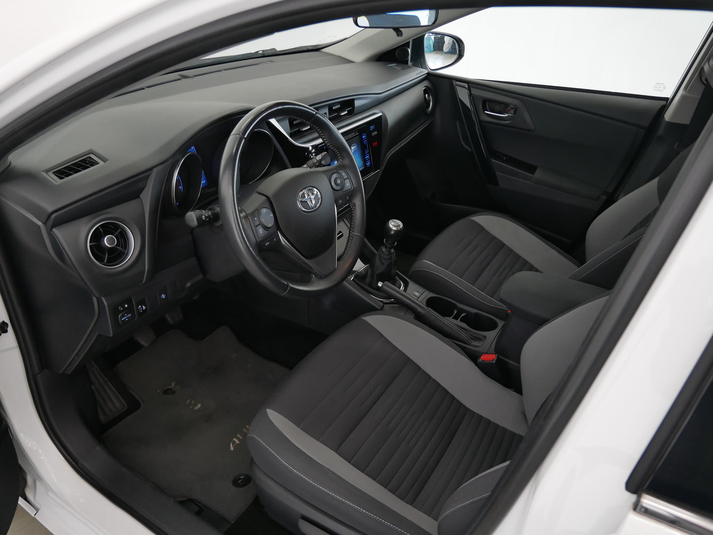 Toyota Auris 1.6i 97 kW Valvematic