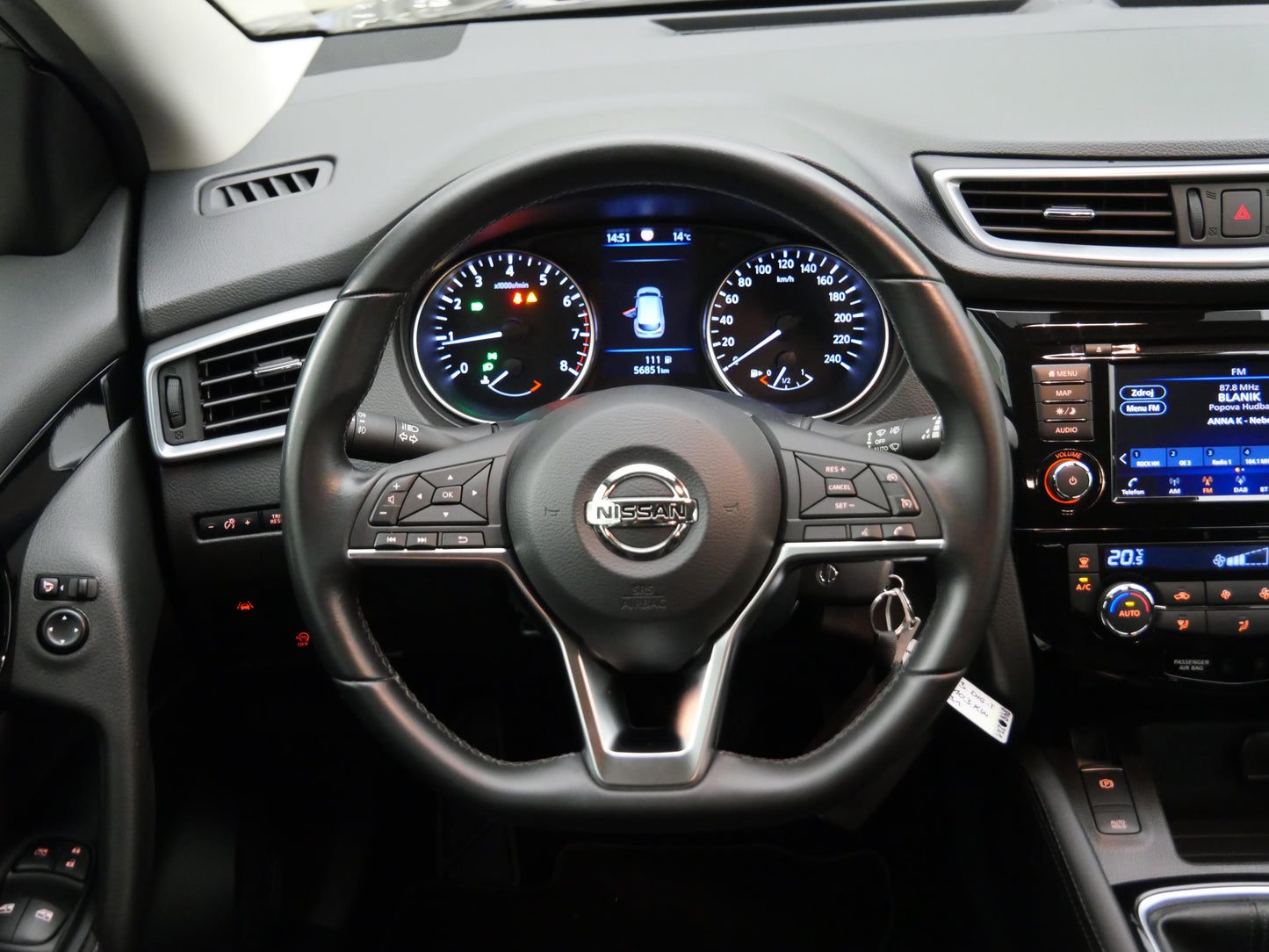 Nissan Qashqai 1.3 DIG-T 103 kW Shiro