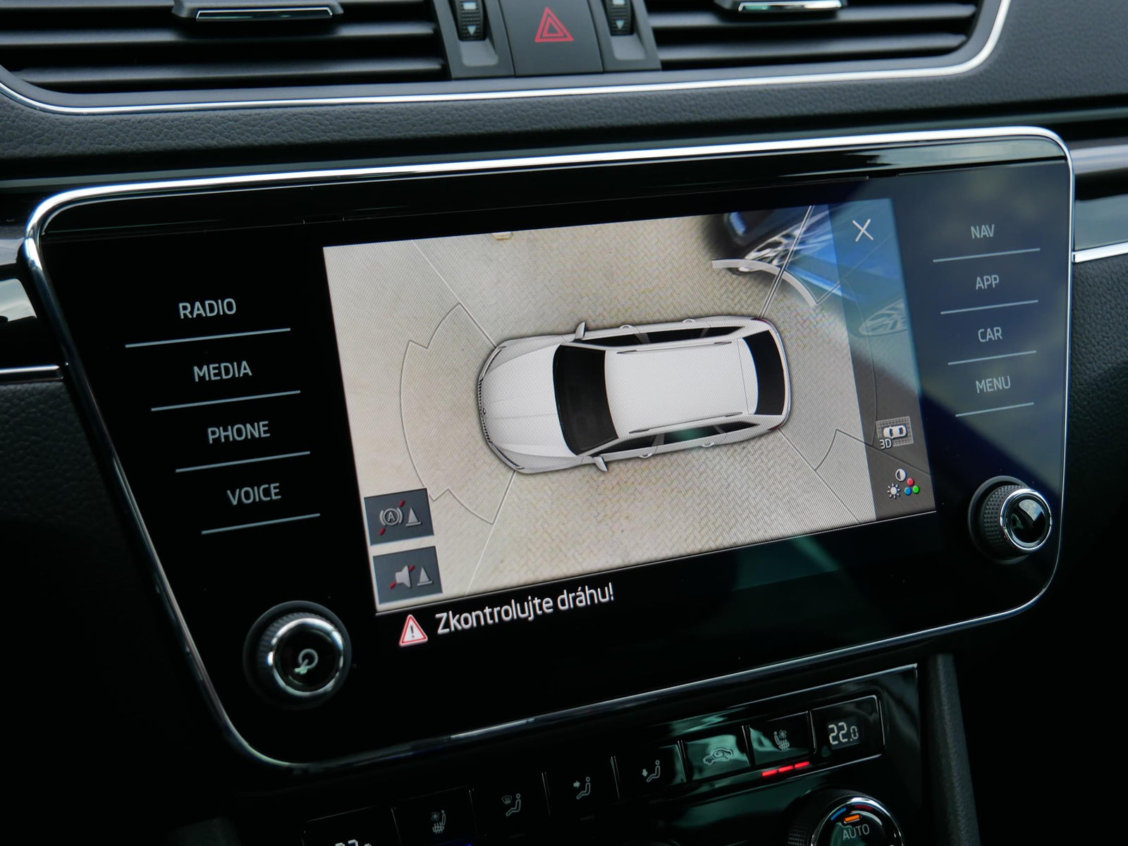 Škoda Superb 2.0 TDI 147 kW L&K – foto 13