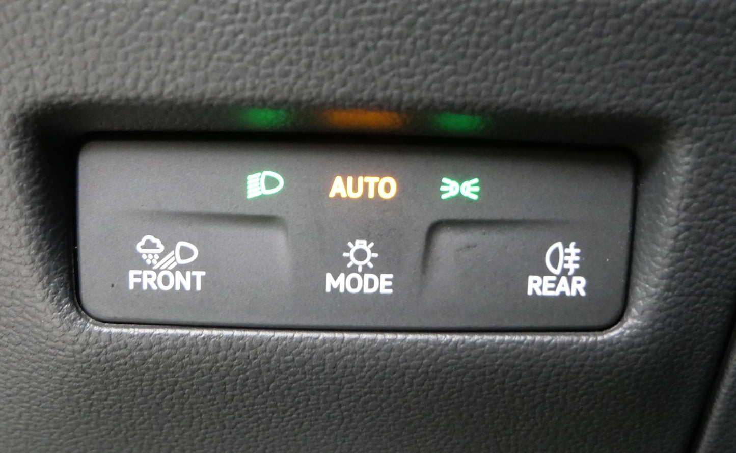 Škoda Superb 2.0 TSI 195 kW DSG 4x4 L&K