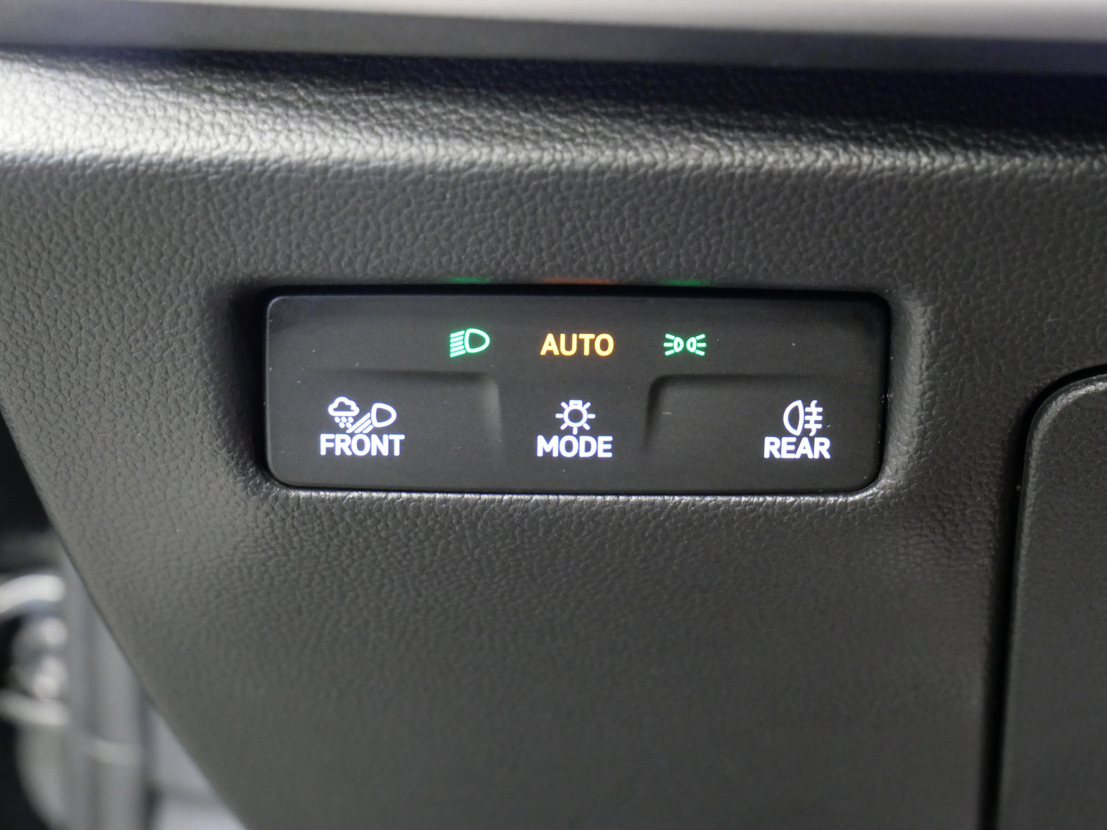 Škoda Superb 2.0 TDI 142 kW L&K – foto 13