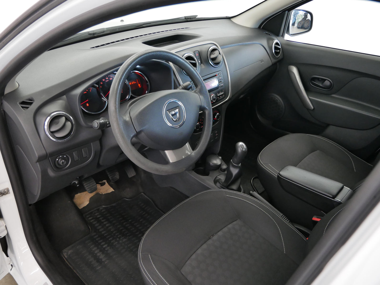 Dacia Logan 1.2i 54kW