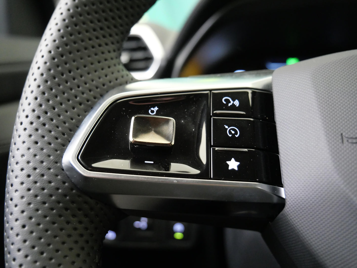 MG ZS 1.5 85 kW Elegance