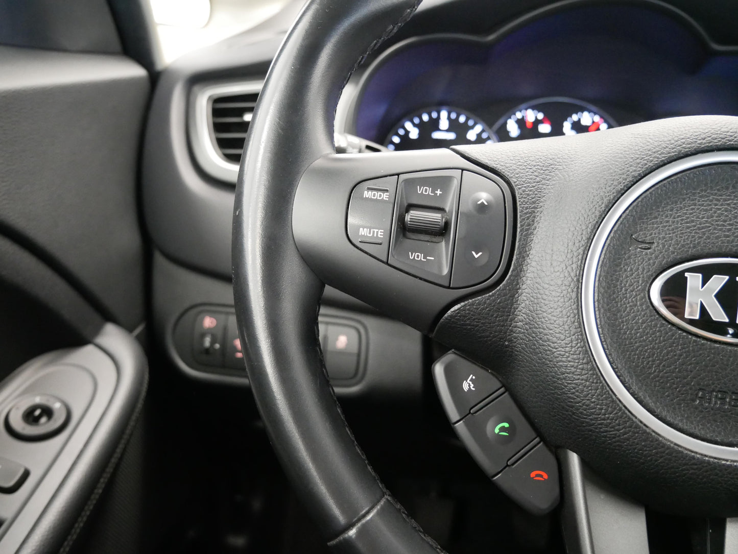 Kia Carens 1.7 CRDi 85 kW Comfort