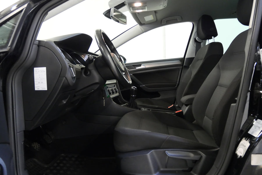 Volkswagen Golf 2.0 TDI 110 kW Comfortline – foto 13