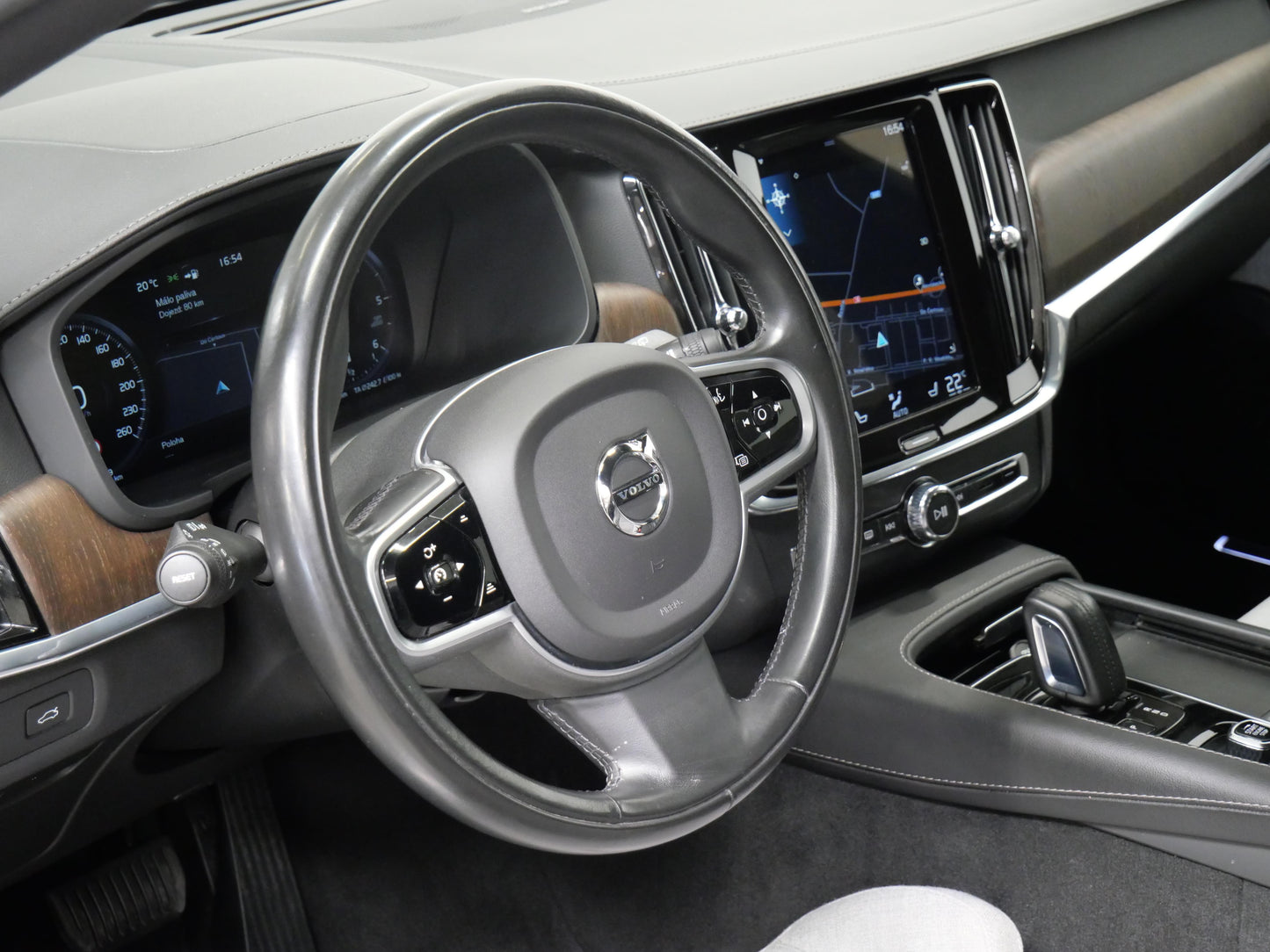 Volvo V90 2.0 B5 173 kW Cross Country