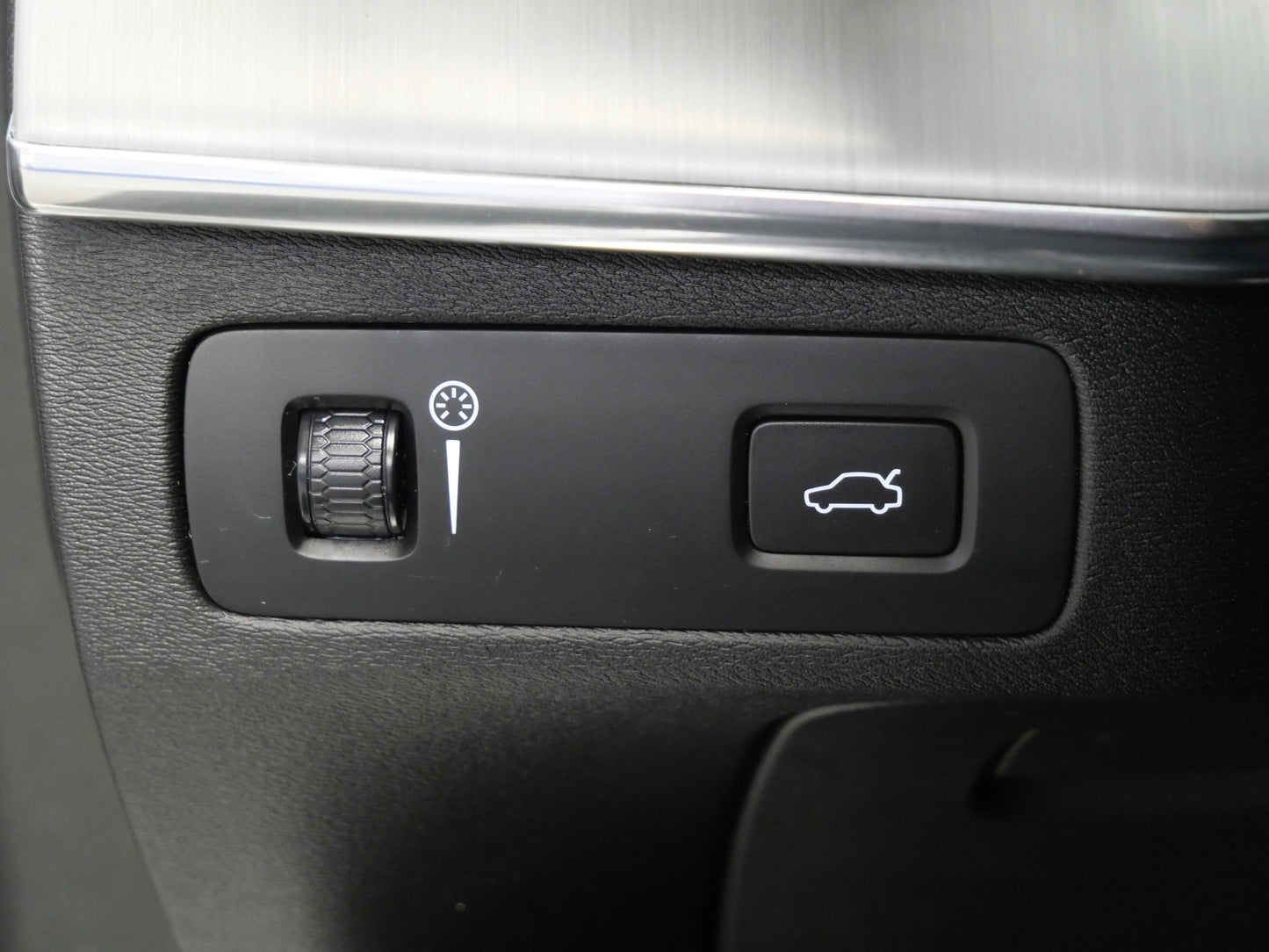 Volvo XC90 2.0 B5 173 kW Momentum Pro