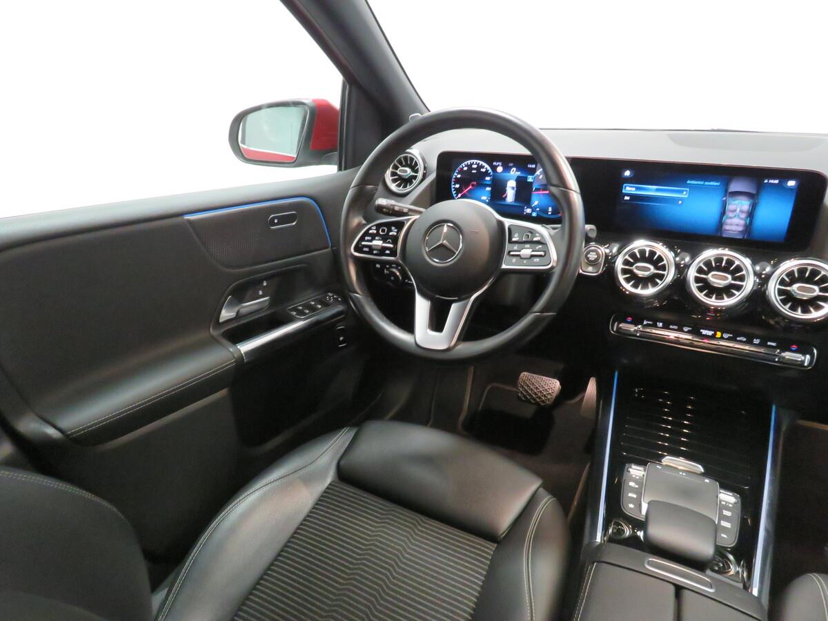 Mercedes-Benz B200 200d 110 kW