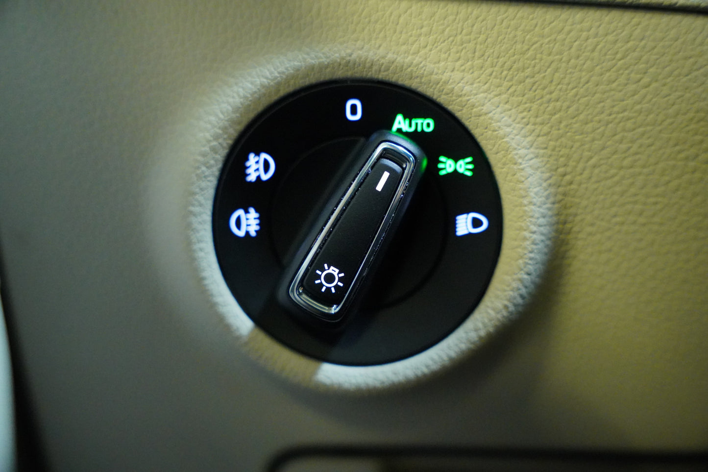 Škoda Superb 2.0 TSI 140 kW DSG Style+