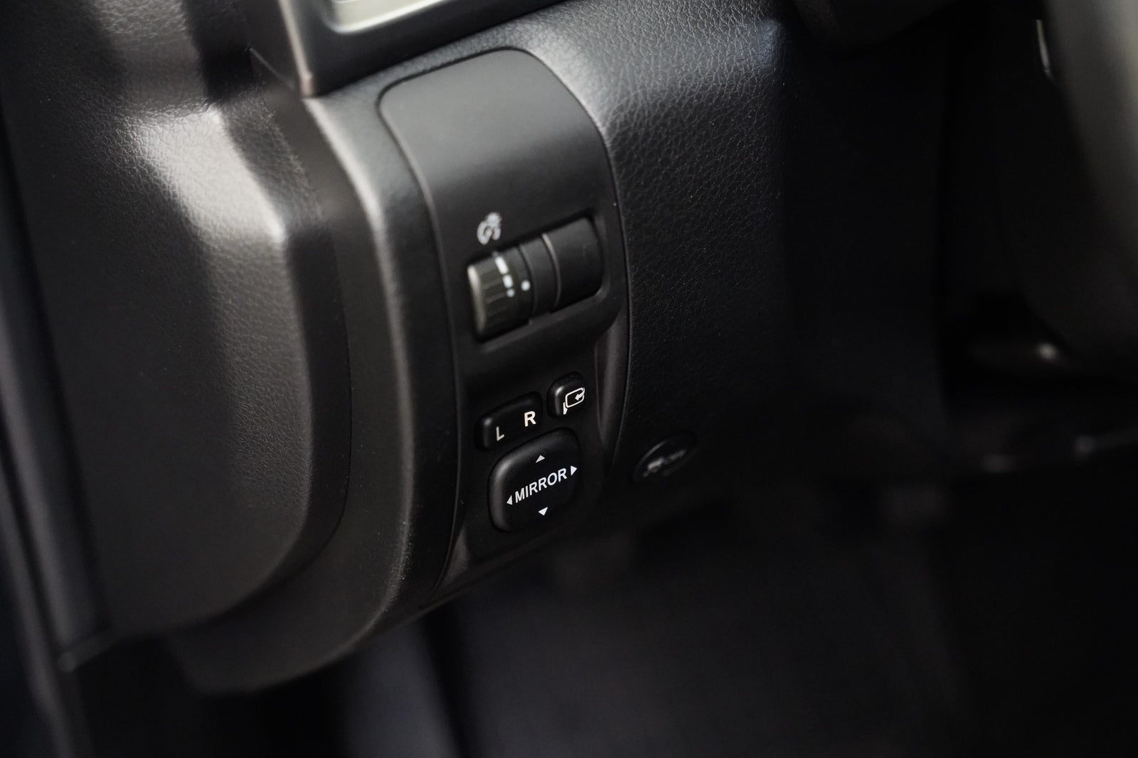 Subaru Forester 2.0 i 110 kW Exclusive – foto 13