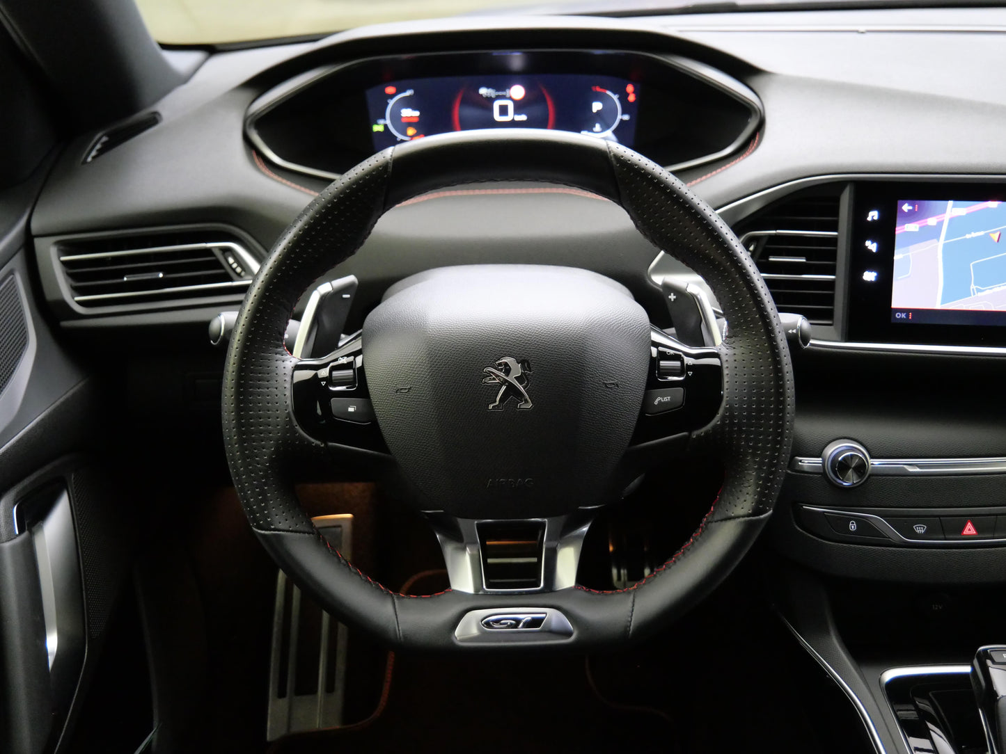 Peugeot 308 1.2 PureTech 96 kW GT LINE