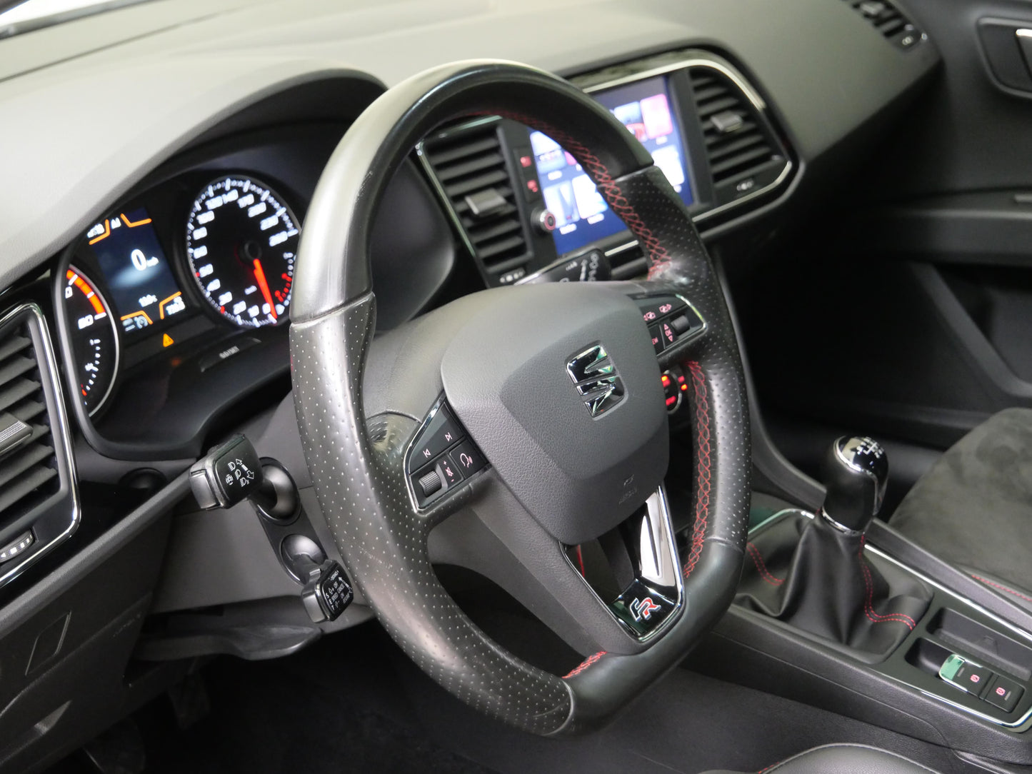 Seat Leon 1.5 TGI 96 kW FR Black Edition