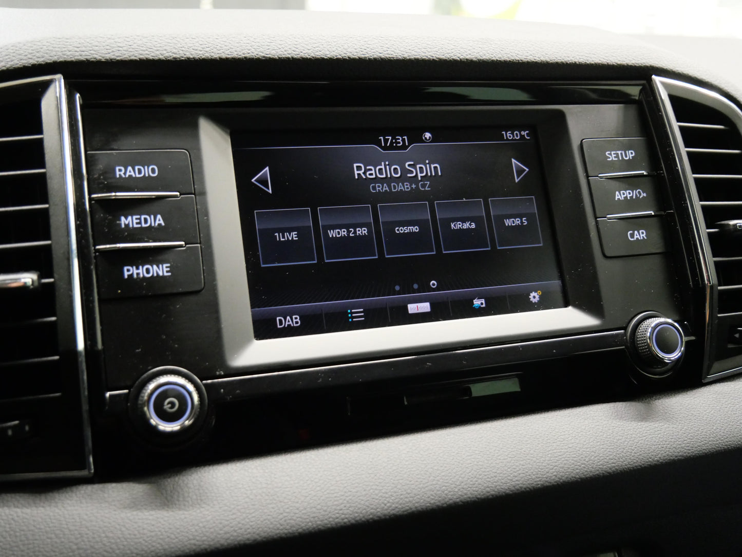 Škoda Karoq 1.0 TSI 85 kW Ambition