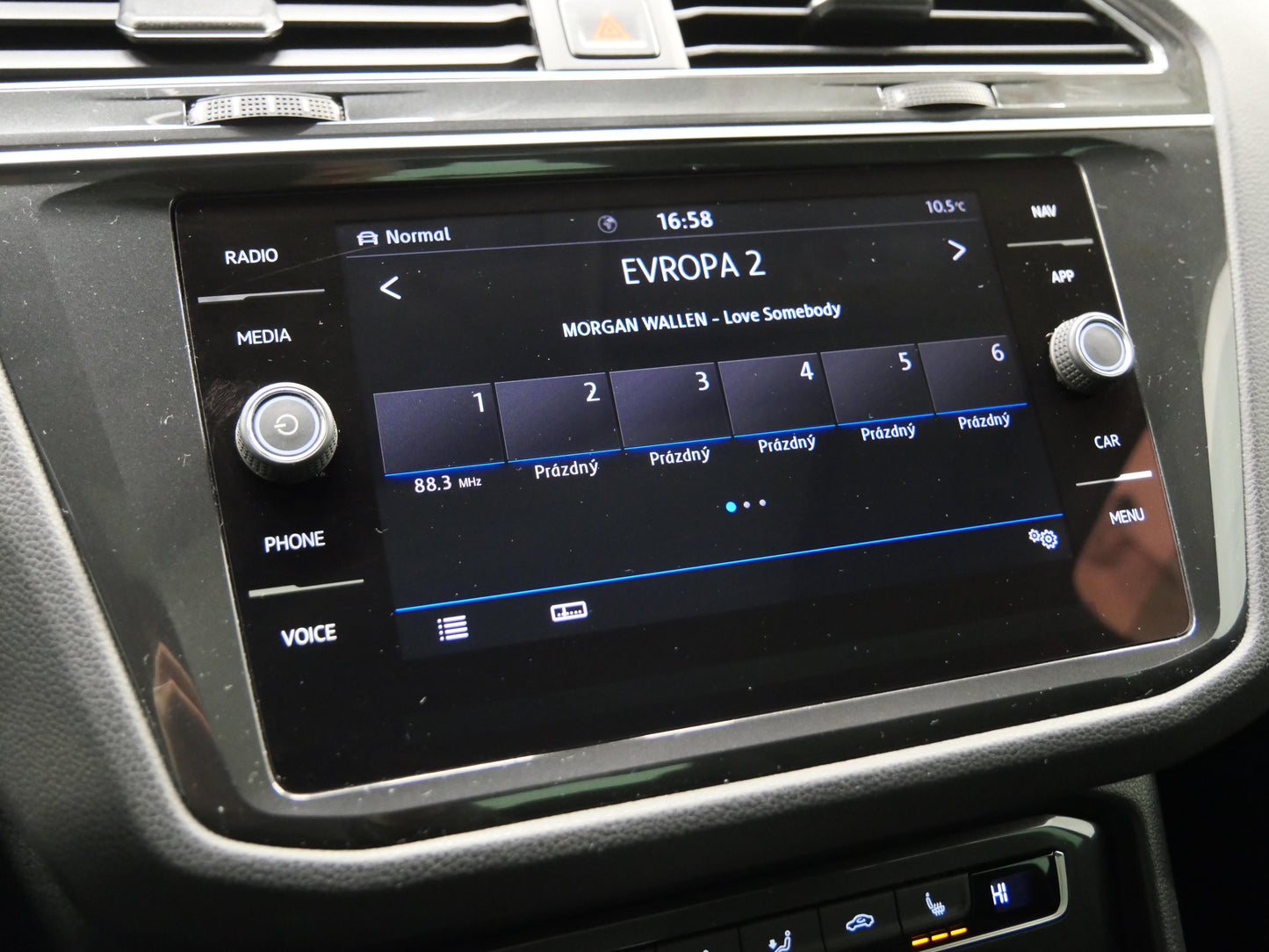 Volkswagen Tiguan 2.0 TSI 132 kW Sound