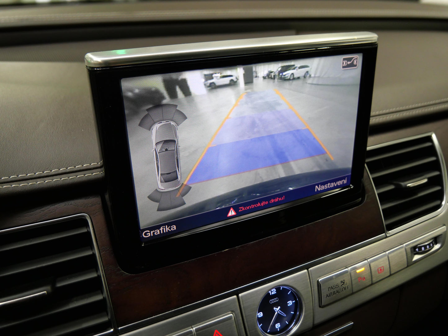 Audi A8 4.2 FSI V8 273 kW Long