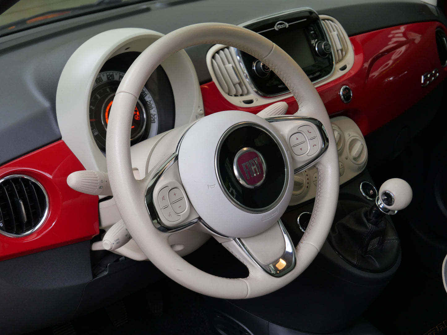 Fiat 500 1.2 i 51 kW Lounge