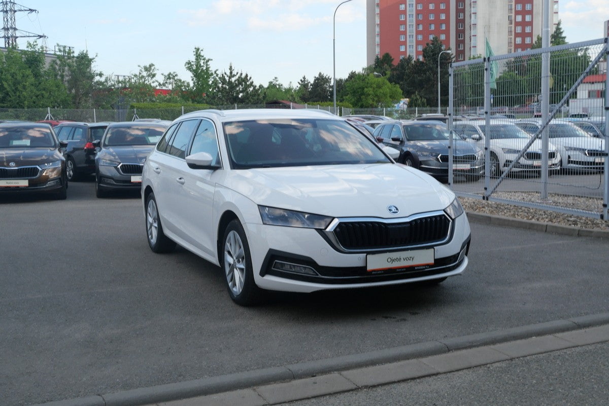 Škoda Octavia 2.0 TDI 110kW DSG Style Combi