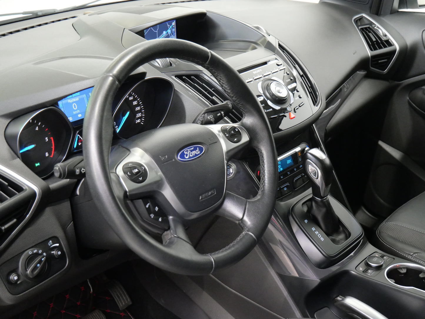Ford Kuga 2.0 TDCI 120 kW 4x4 Titanium