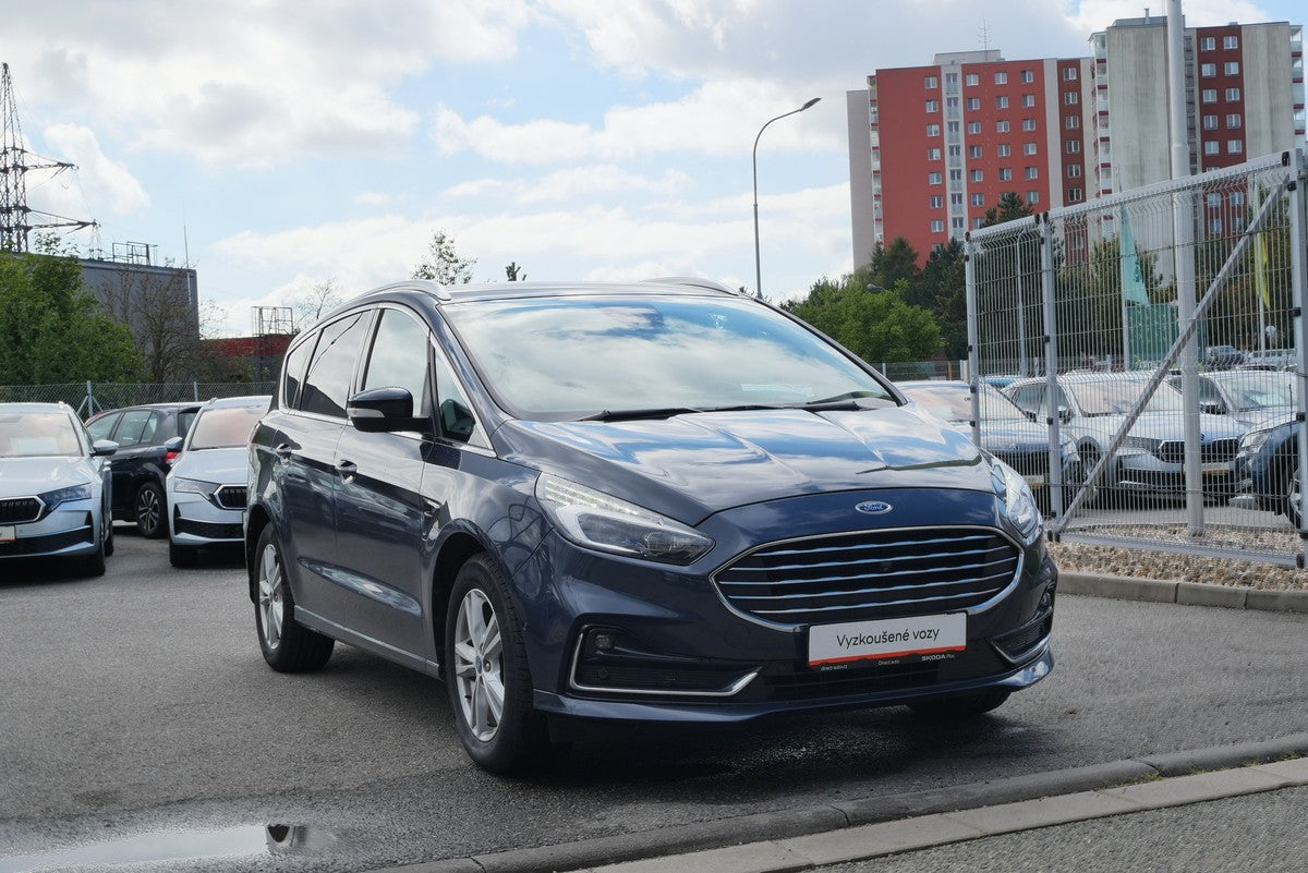 Ford S-MAX 2.5 110kW Hybrid HEV Titanium