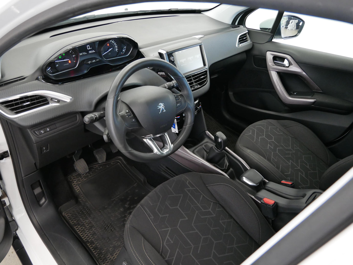Peugeot 2008 1.2 PureTECH 60 kW