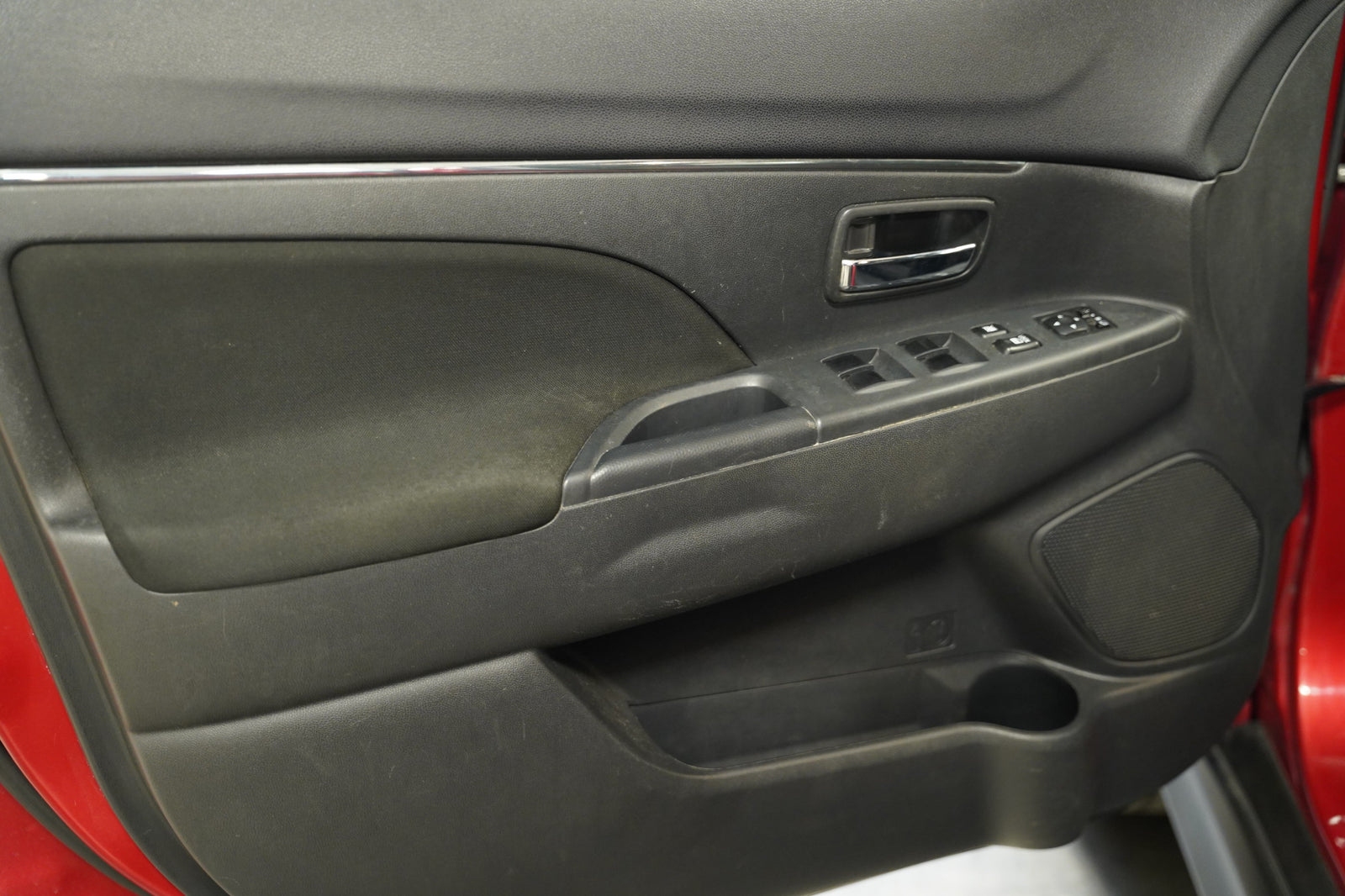 Mitsubishi ASX 2.2 DI-D 110 kW AUT 4WD – foto 13