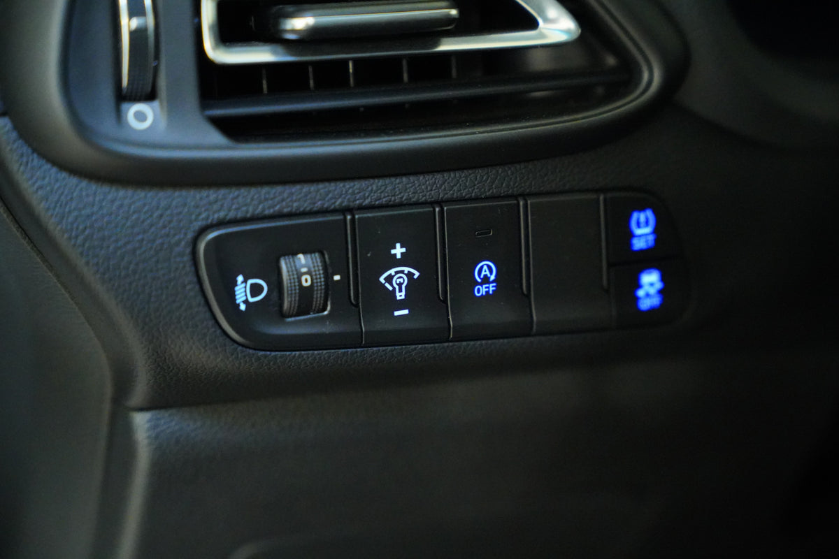 Hyundai i30 1.5 T-GDI 118 kW – foto 13