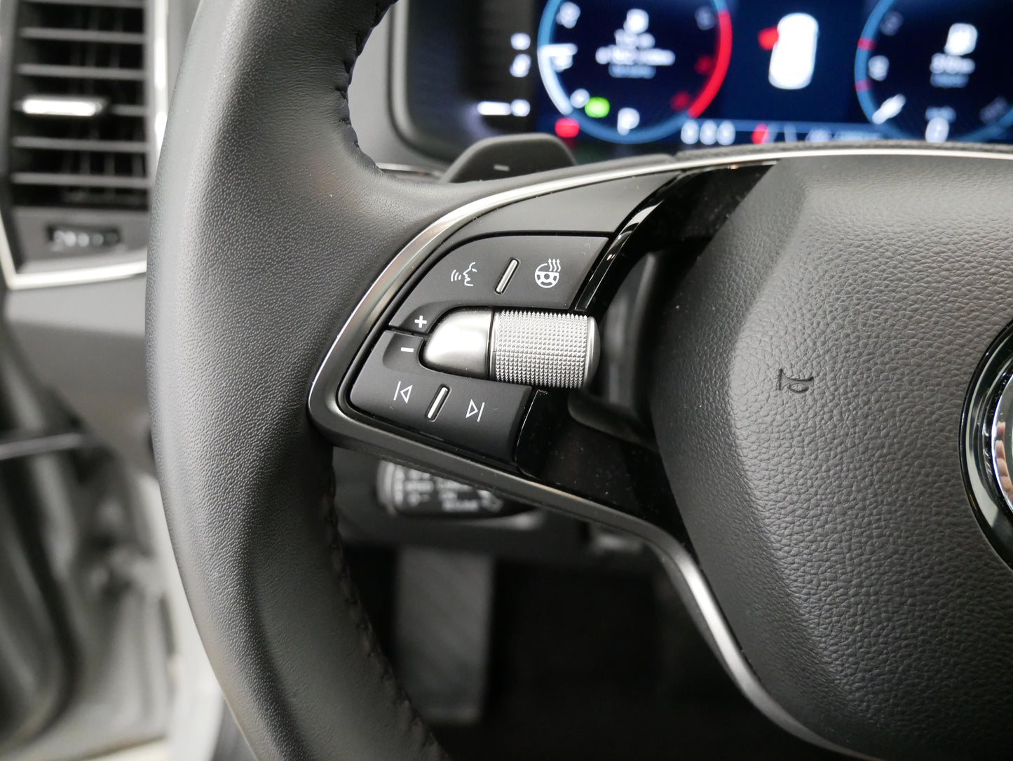 ŠKODA Karoq 1.5 TSI 110 kW TOP Selection