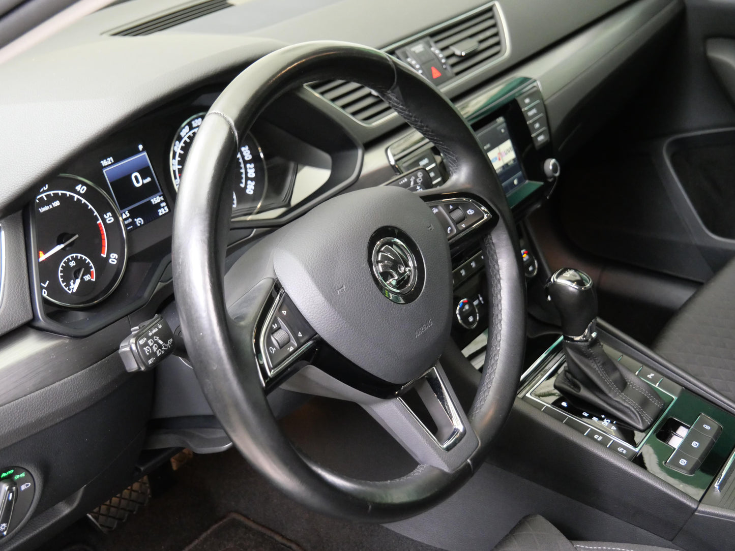 Škoda Superb 2.0 TDI 110 kW Style