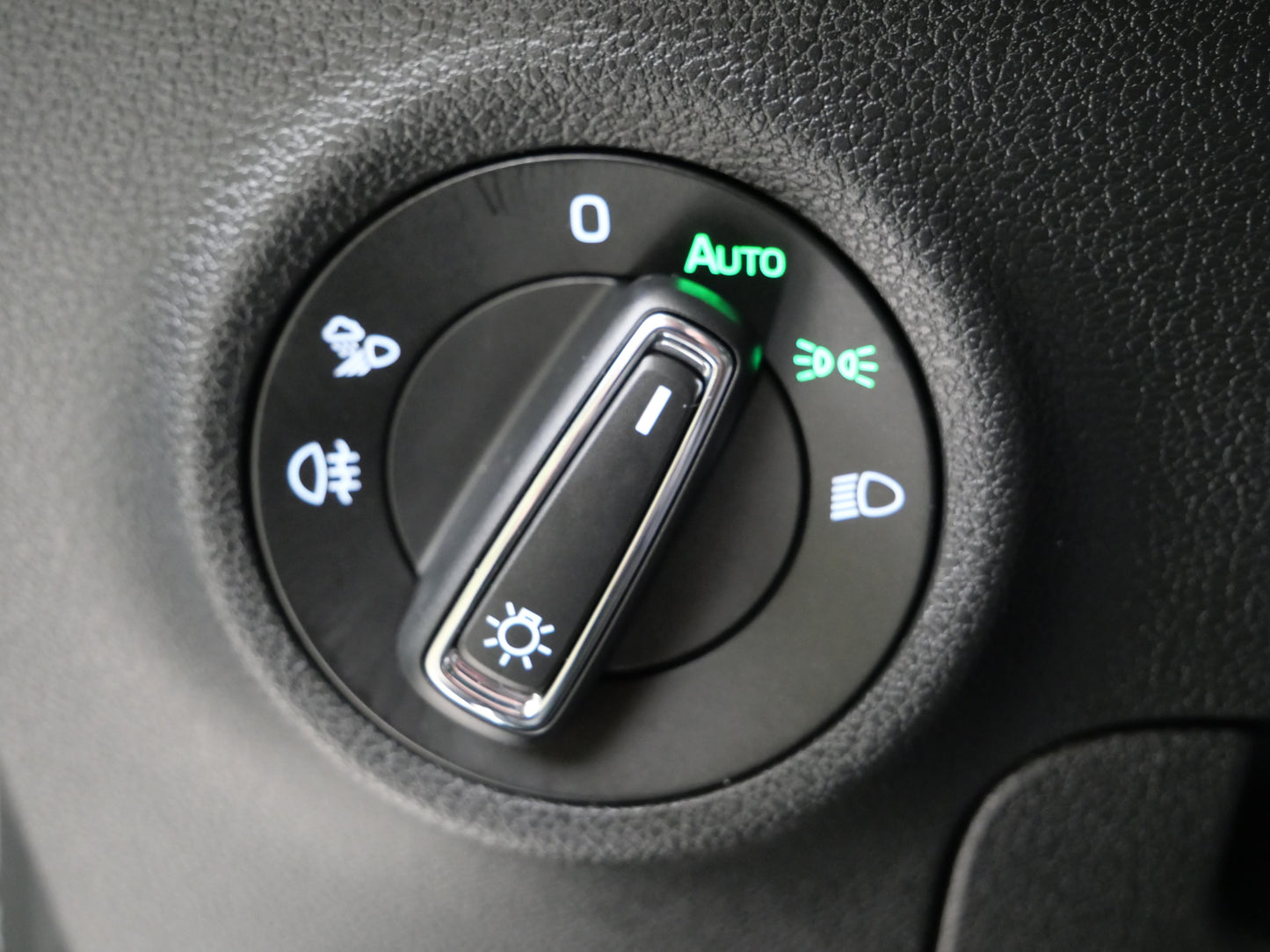 Škoda Karoq 1.5 TSI 110 kW Top Selection