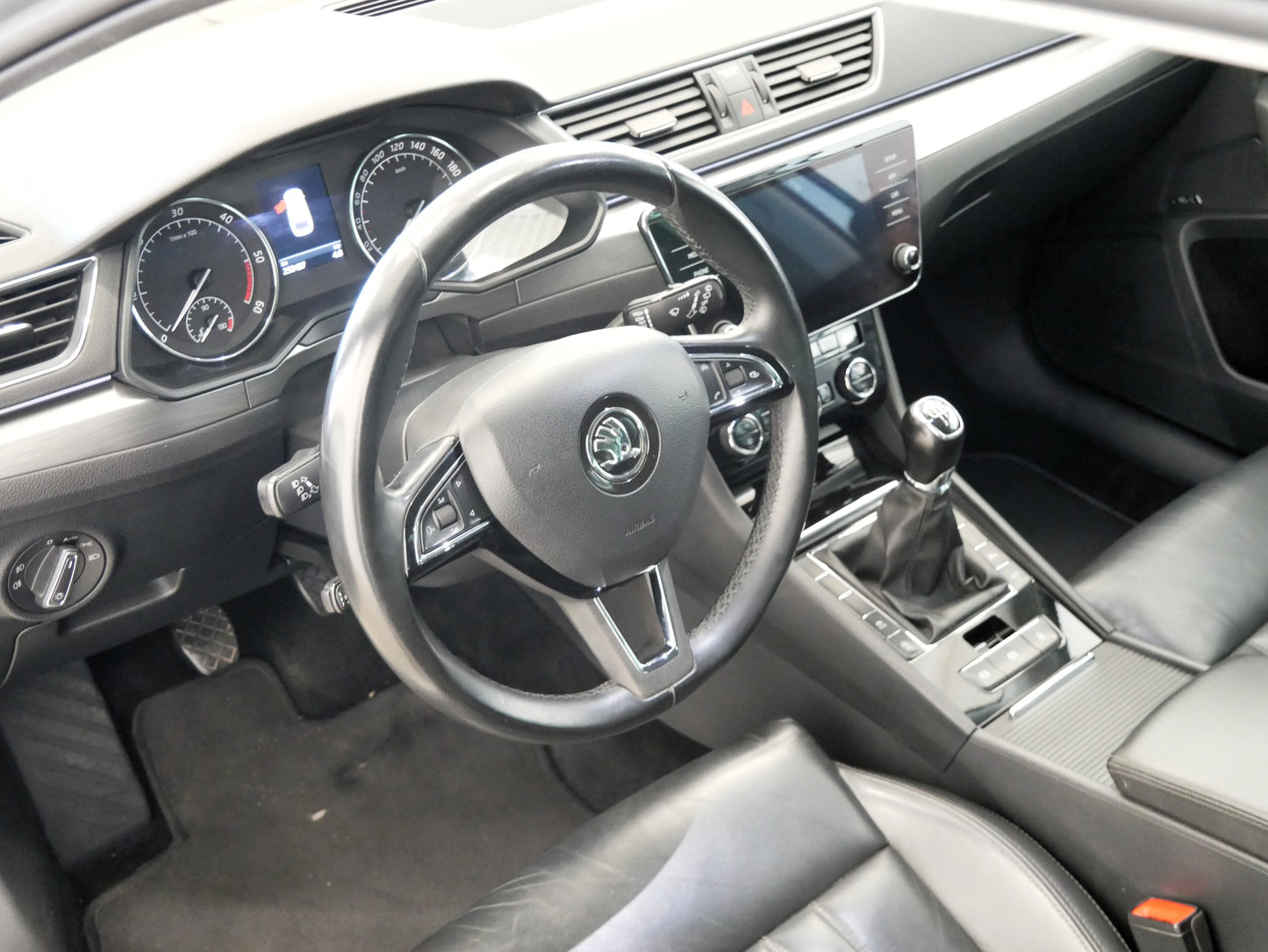 Škoda Superb 2.0 TDI 110 kW Style