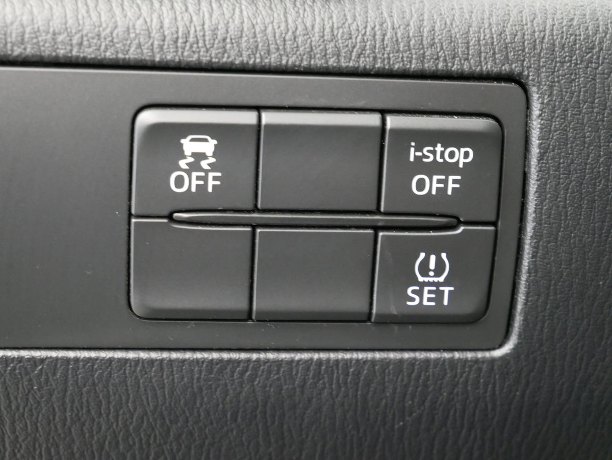 Mazda 3 2.0 Skyactiv-G 88kW Signature+ – foto 14