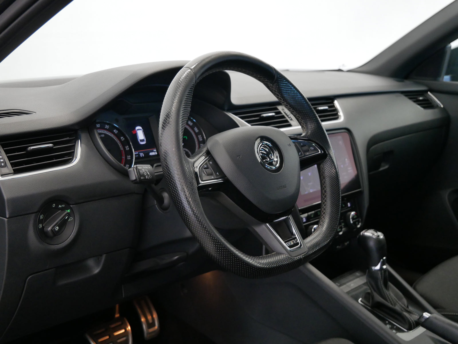 Škoda Octavia 2.0 TDI 135 kW DSG RS – foto 14