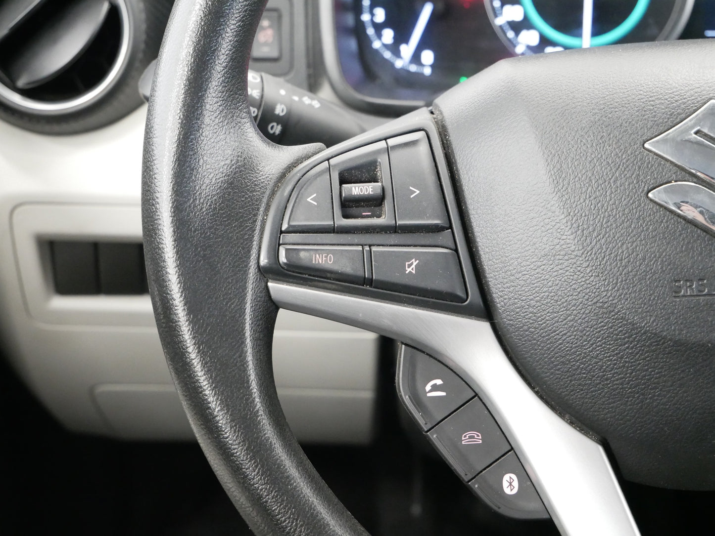 Suzuki Ignis 1.2i Comfort Hybrid
