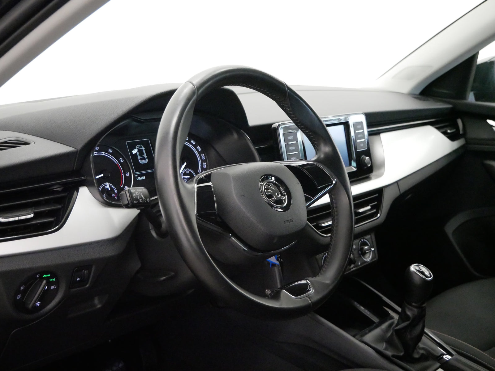 Škoda Scala 1.0 TSI 81 kW Ambition – foto 14