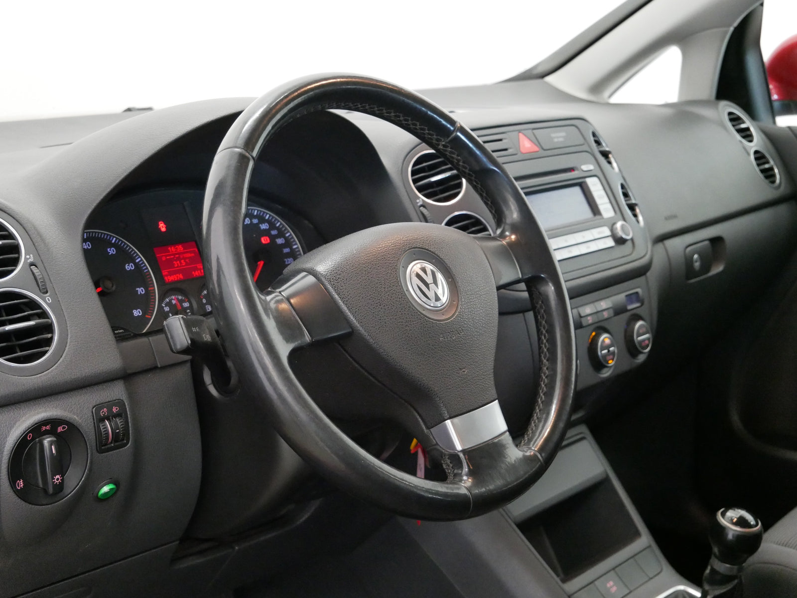 Volkswagen Golf 1.6 MPI 75 kW Trendline – foto 14