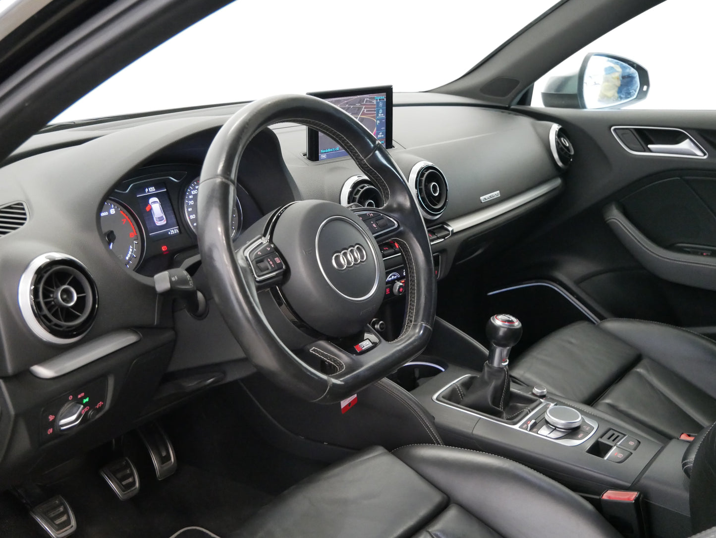 Audi S3 2.0TFSi 221kW Quattro