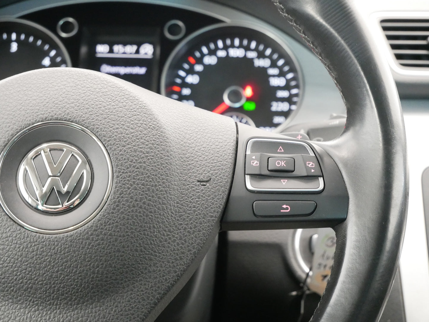 Volkswagen Passat 2.0 TDI 103 kW DSG Sport