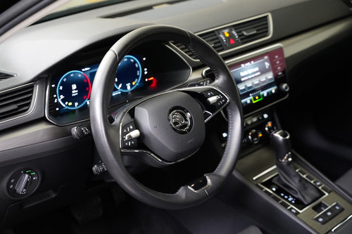 Škoda Superb 2.0 TDI 110 kW Style – foto 14